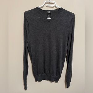 H&M Merino Wool Charcoal V-Neck Men's Sweater, size S